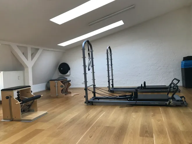 Pilates Geräte am Morgen